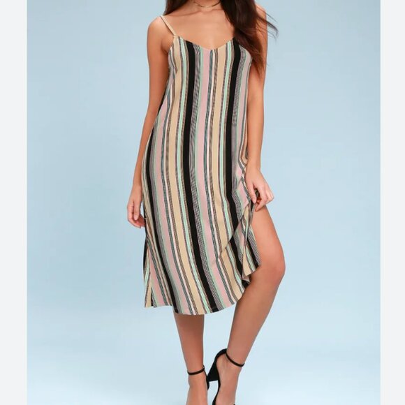 RVCA Dresses & Skirts - RVCA Jasmine Midi Dress Size L